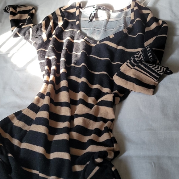 Dress medium - Picture 4 of 4